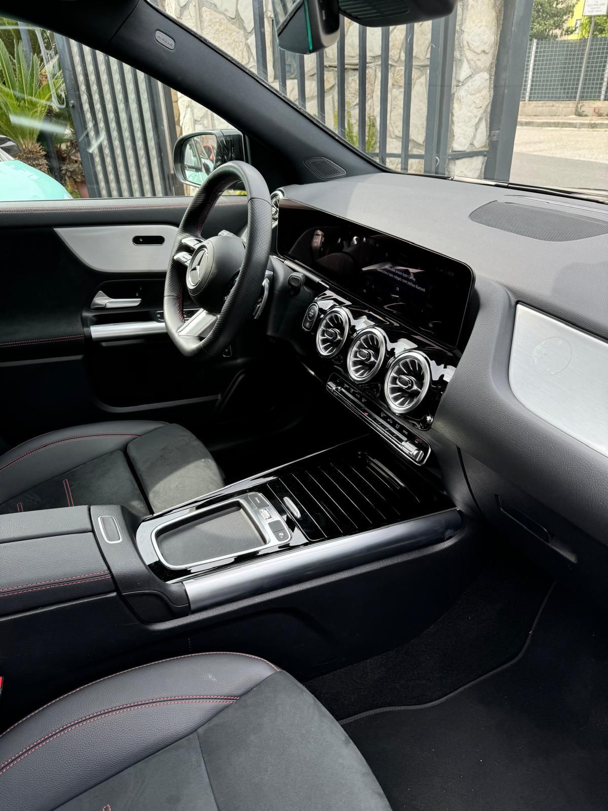 Mercedes GLA 200d AMG Line Premium Plus 2024 (Restyling)