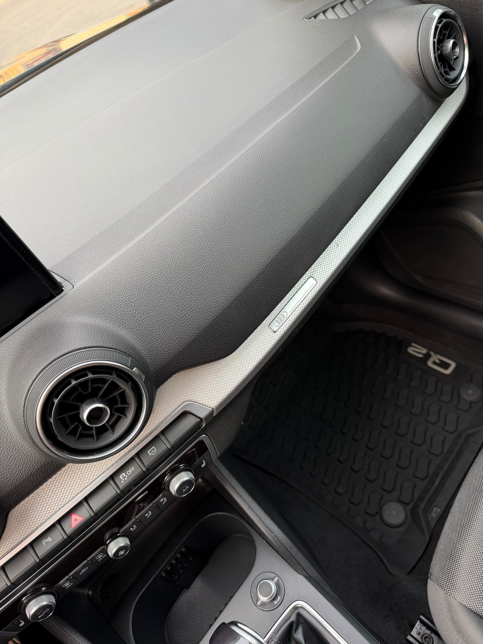 š„š¤ AUDI Q2 1.5 TFSI ā IDENTITY BLACK ā SOLO 49.000 KM