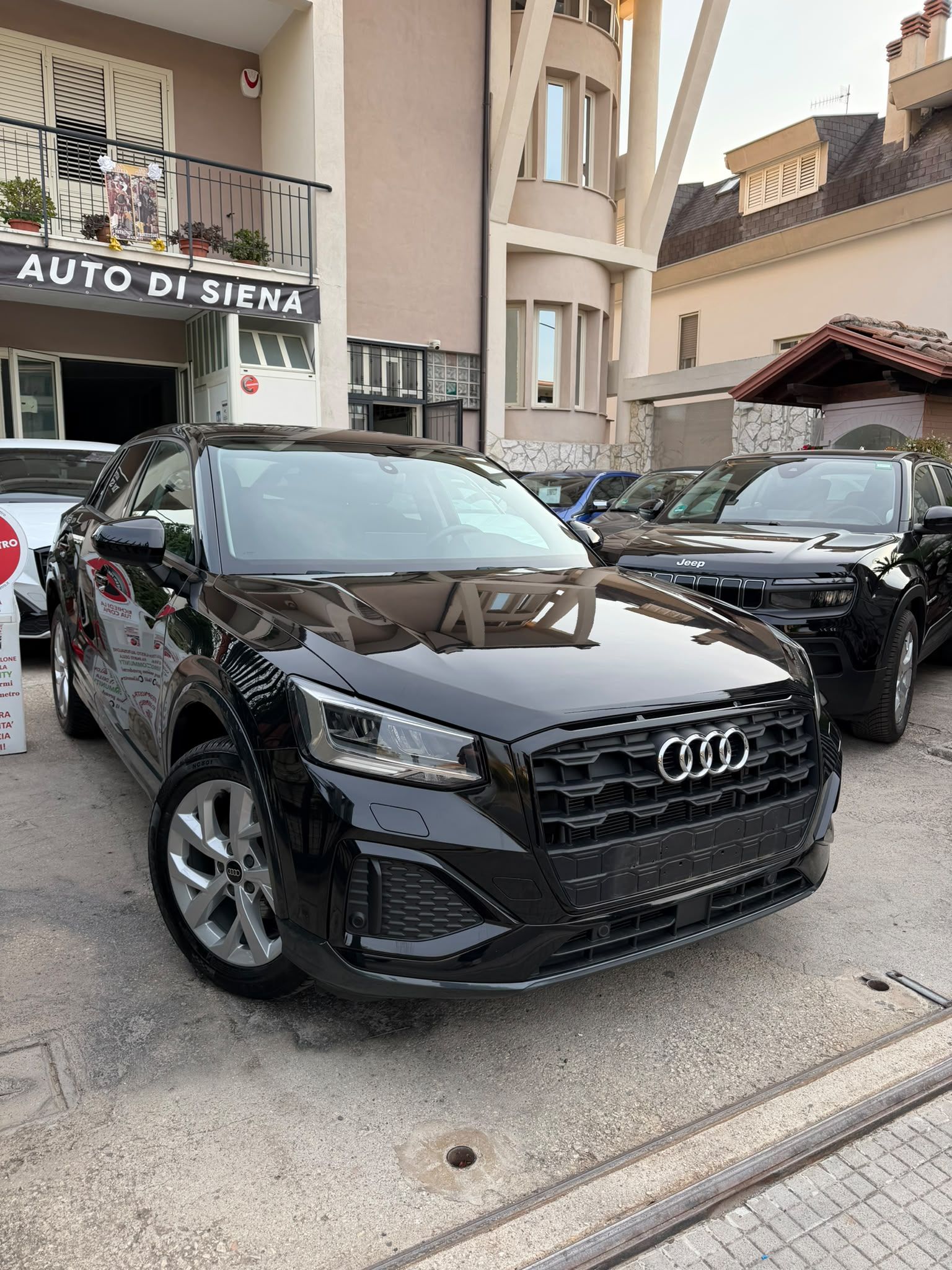 🔥🖤 AUDI Q2 1.5 TFSI – IDENTITY BLACK – SOLO 49.000 KM