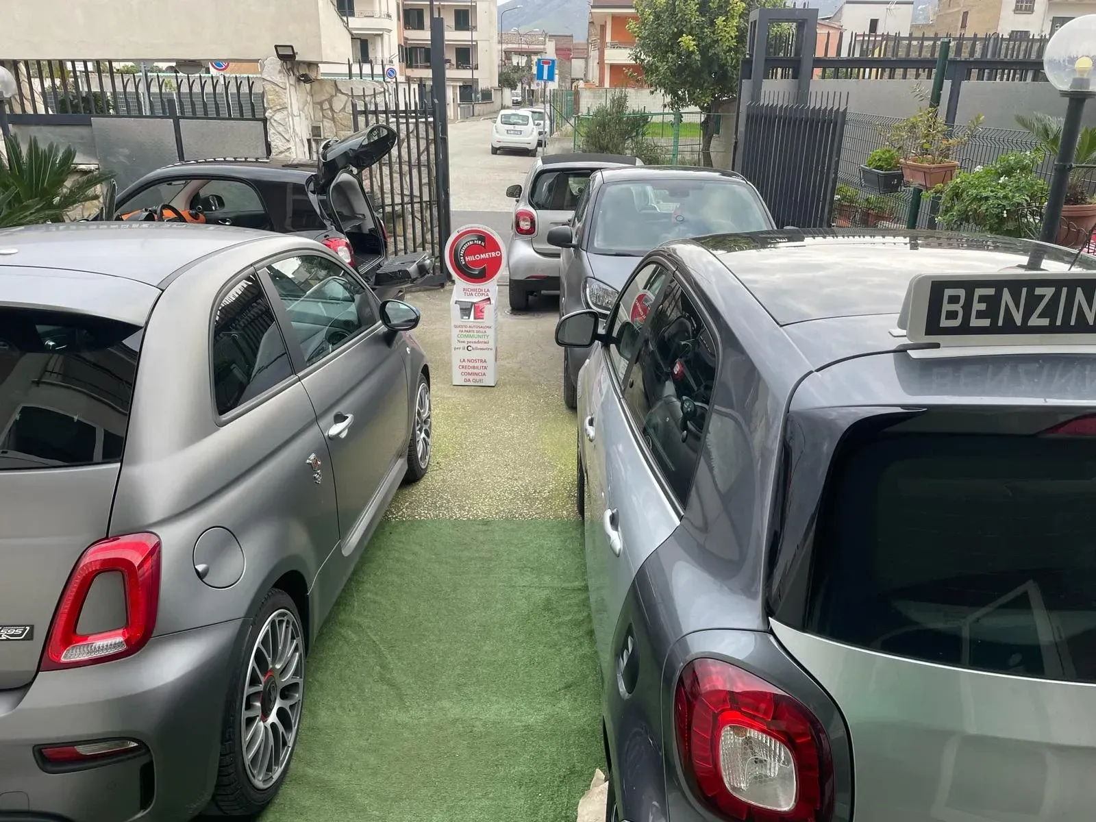 Image with no alt text