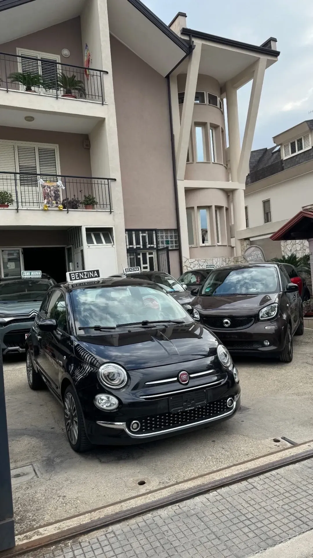 Image with no alt text