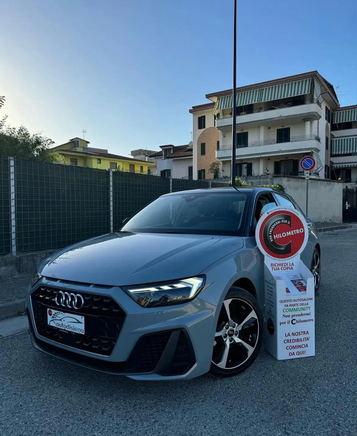 Image with no alt text