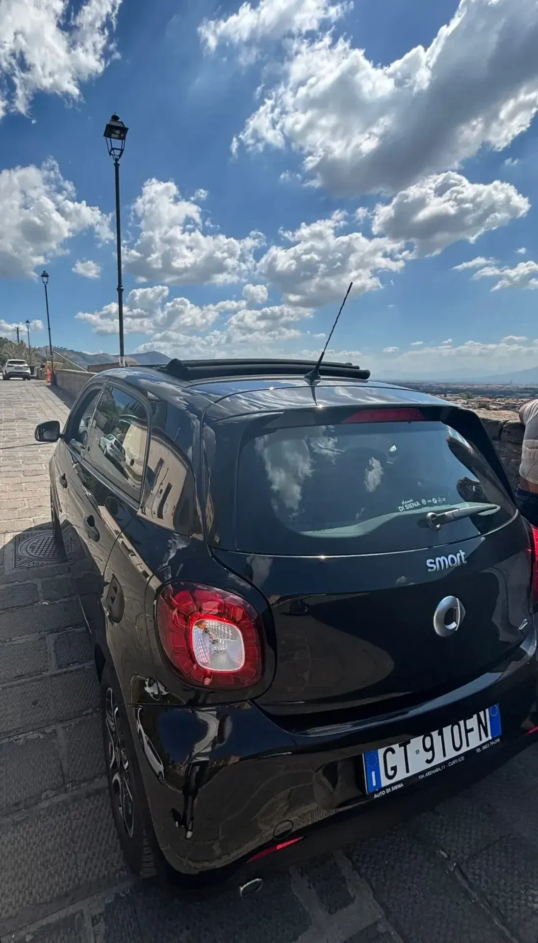 Image with no alt text