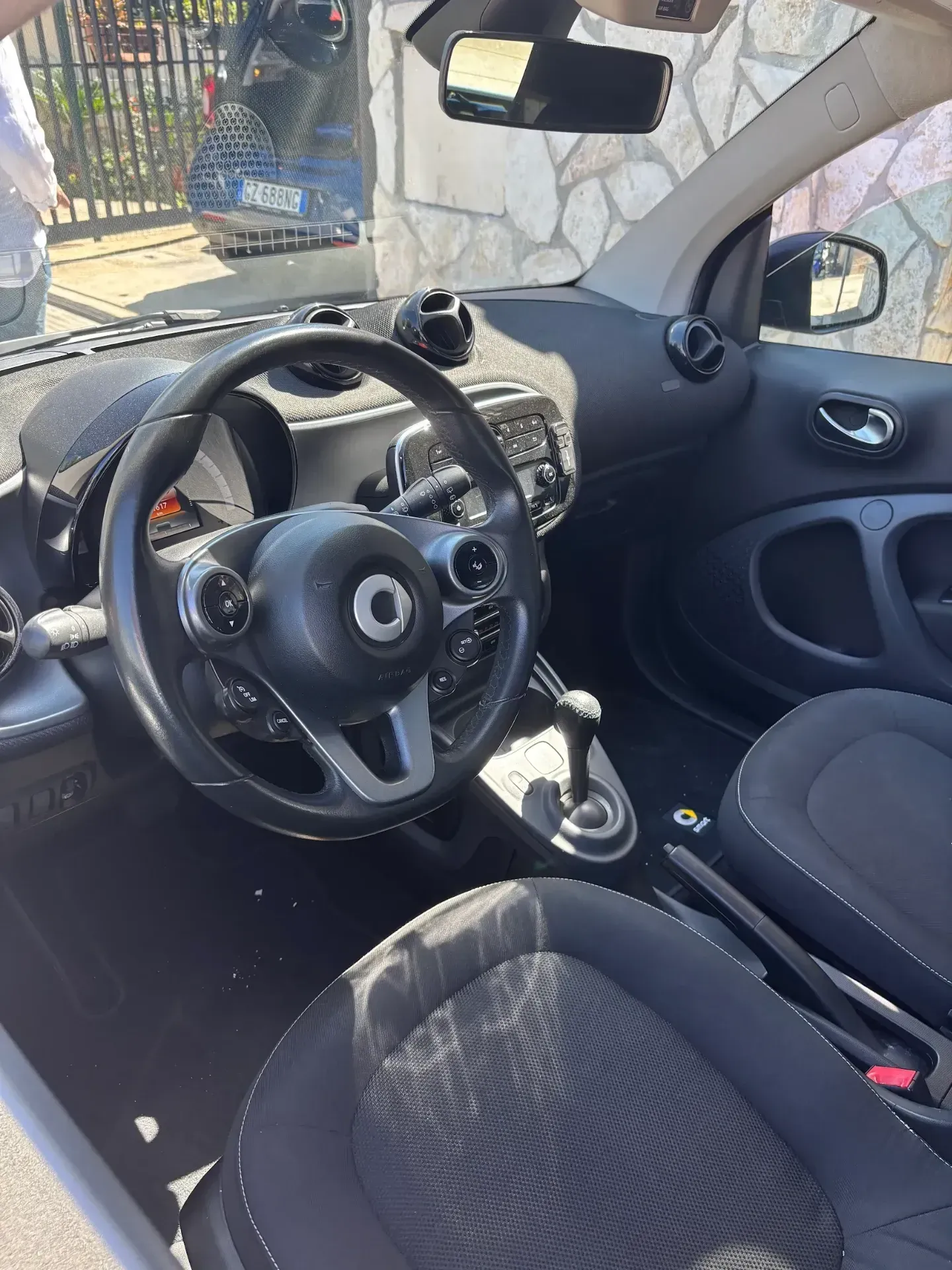 Image with no alt text