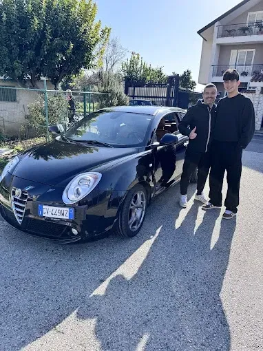 Image with no alt text