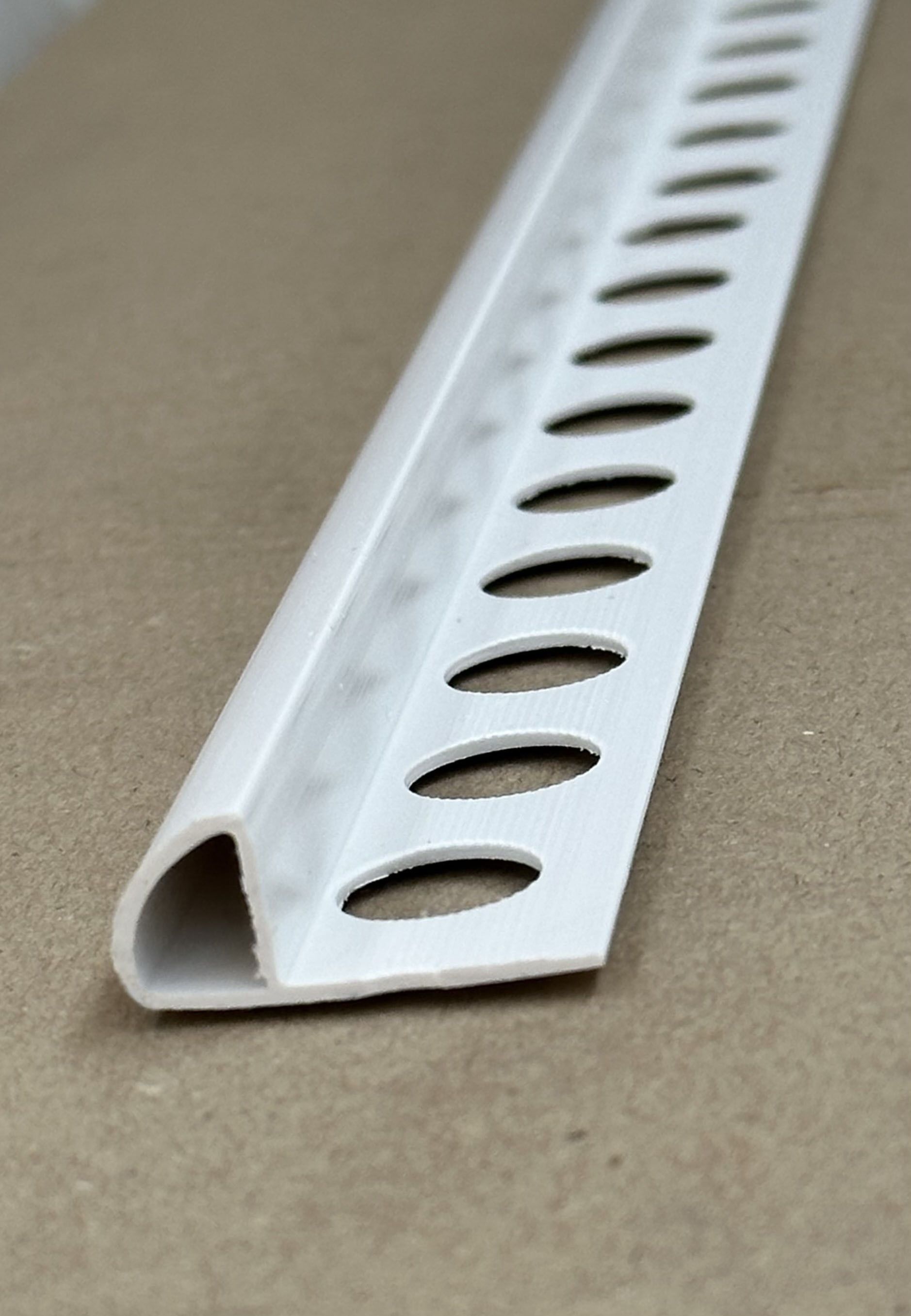 Profilo jolly proteggi angolo in pvc bianco 2,6 metri